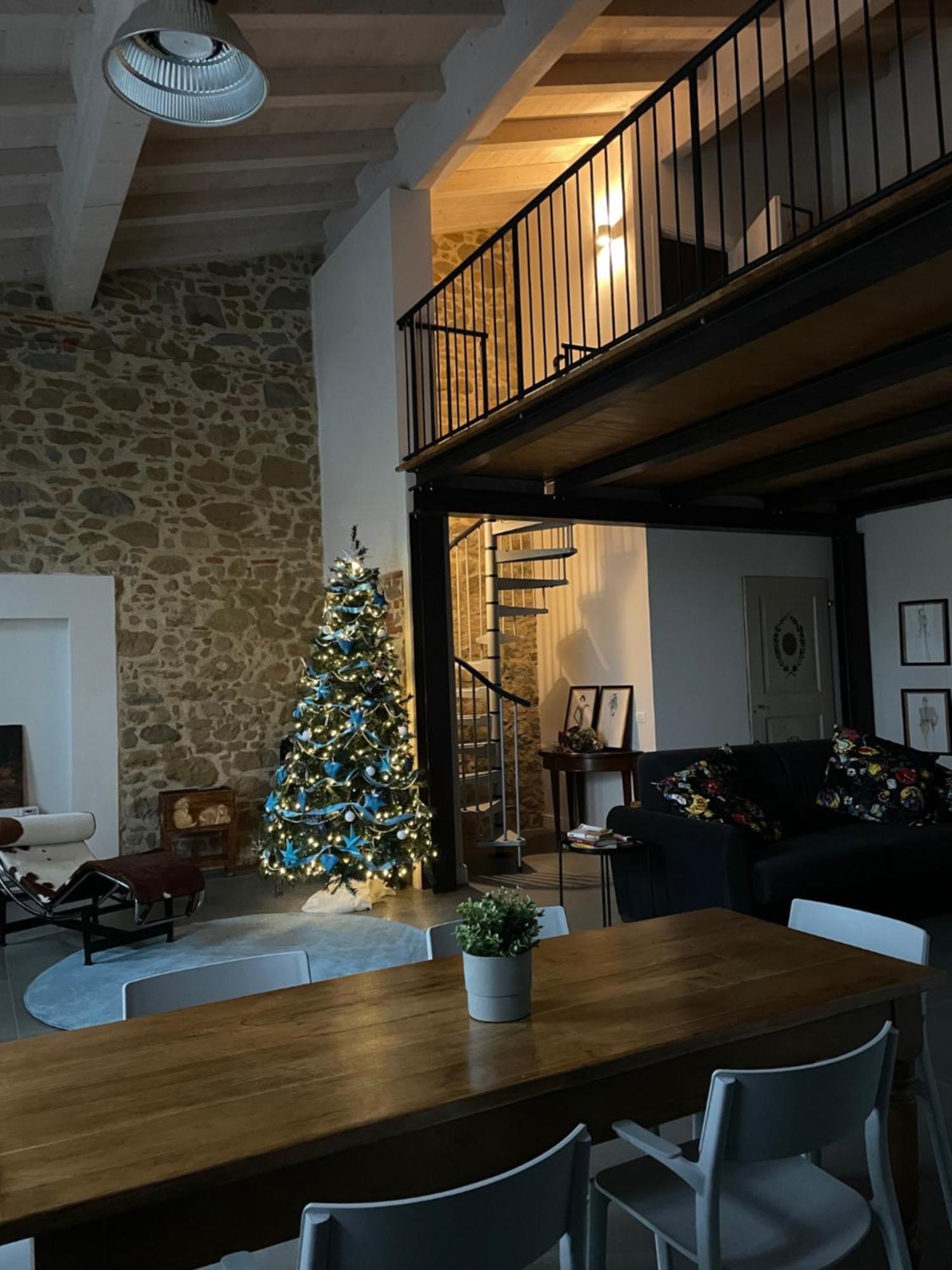 Loft Officina Di Leonardo Nel Centro Di Vinci Apartment Bagian luar foto